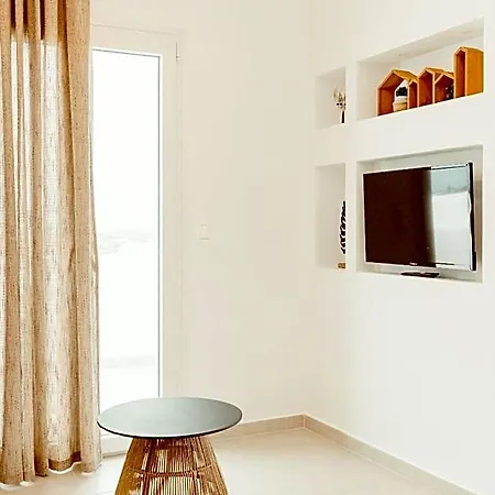 Avanti Hotel Ios
