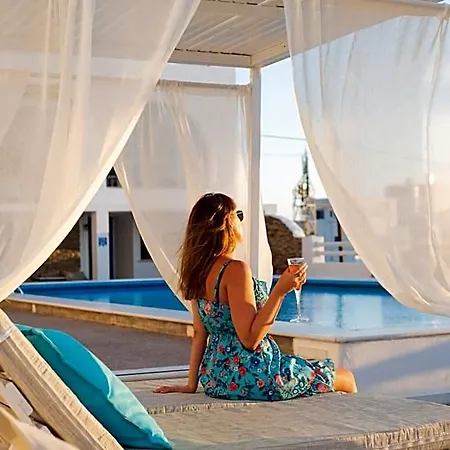 Hotel Avanti 2*