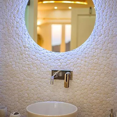 Hotel Avanti 2*