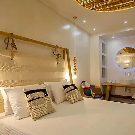 Avanti Hotel